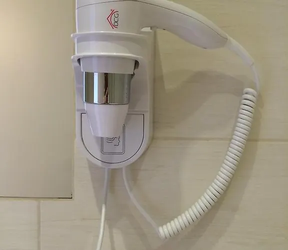 Serventi Longhi Otel 2*