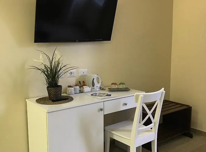 Otel Serventi Longhi 2*