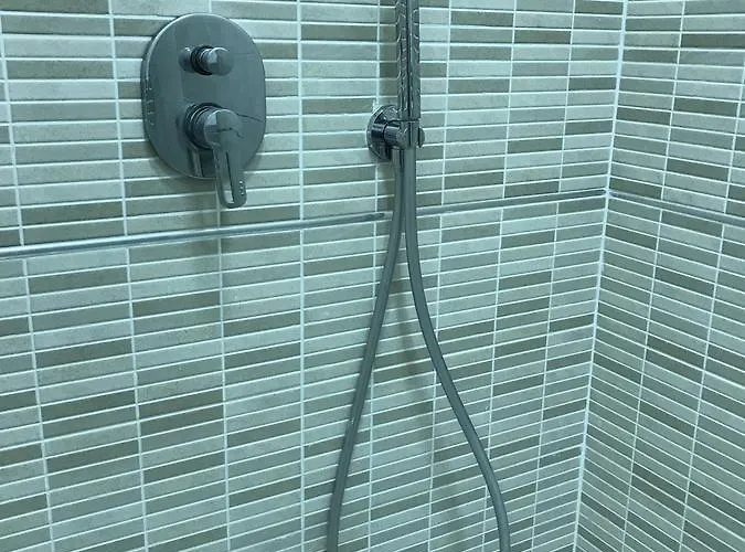Otel Serventi Longhi 2*